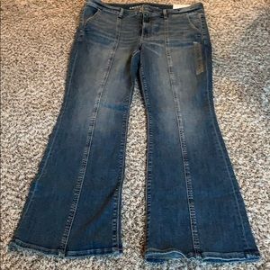American Eagle Hi-Rise Artist Flare 18 Jeans